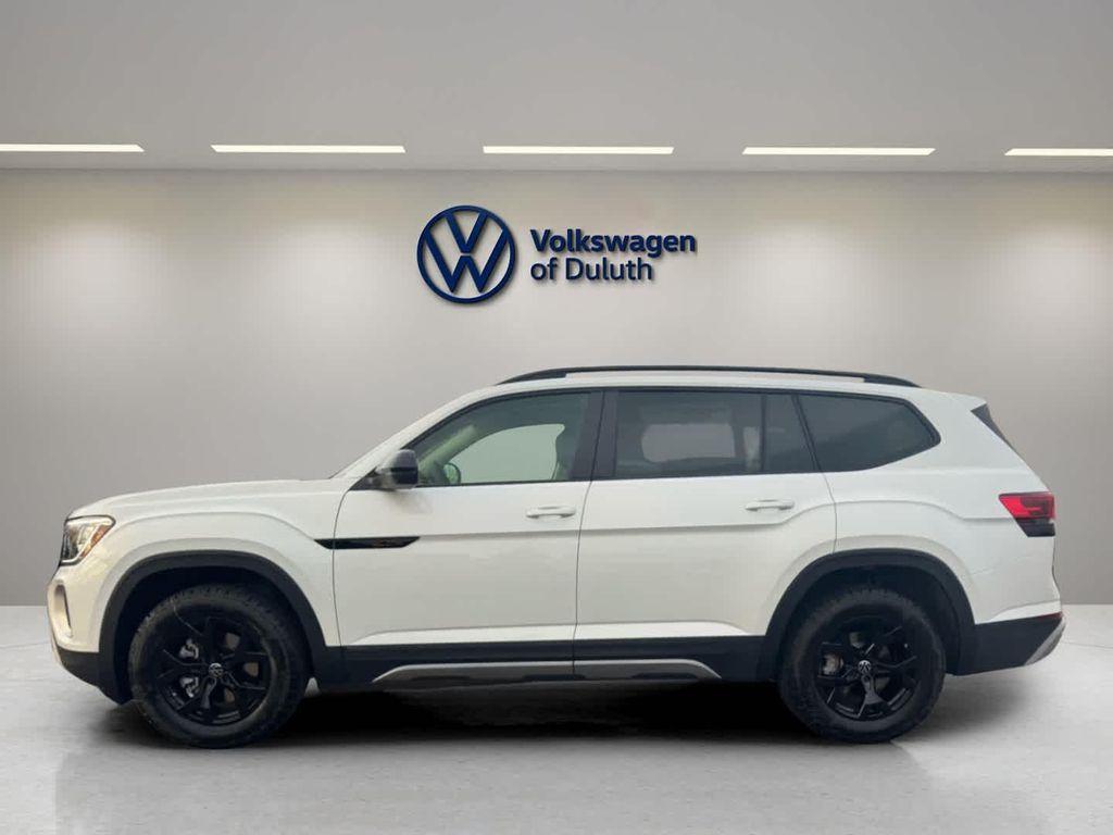 new 2026 Volkswagen Atlas car, priced at $50,601