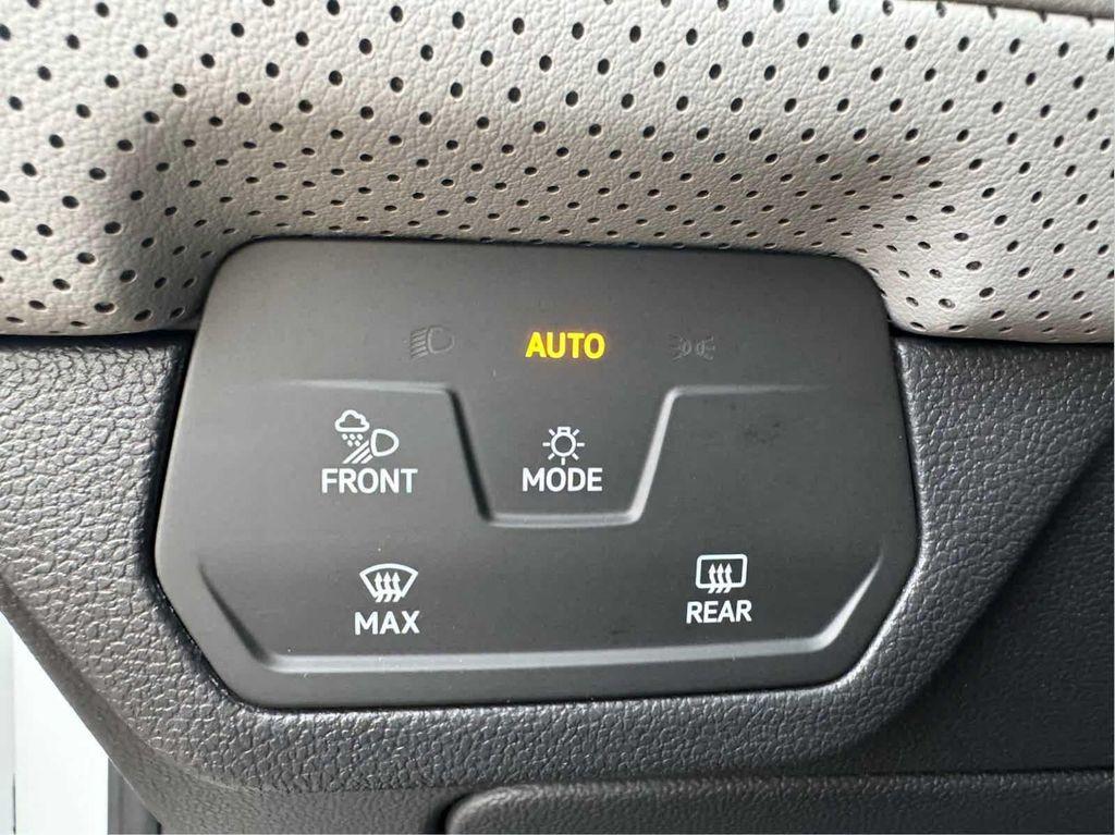 new 2026 Volkswagen Atlas car, priced at $50,601