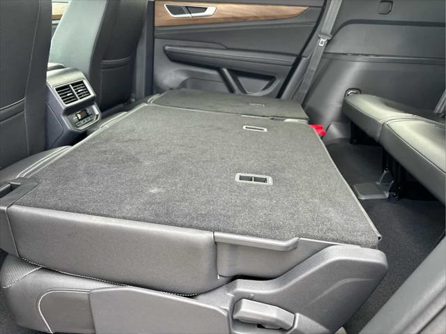new 2025 Volkswagen Atlas car, priced at $47,612