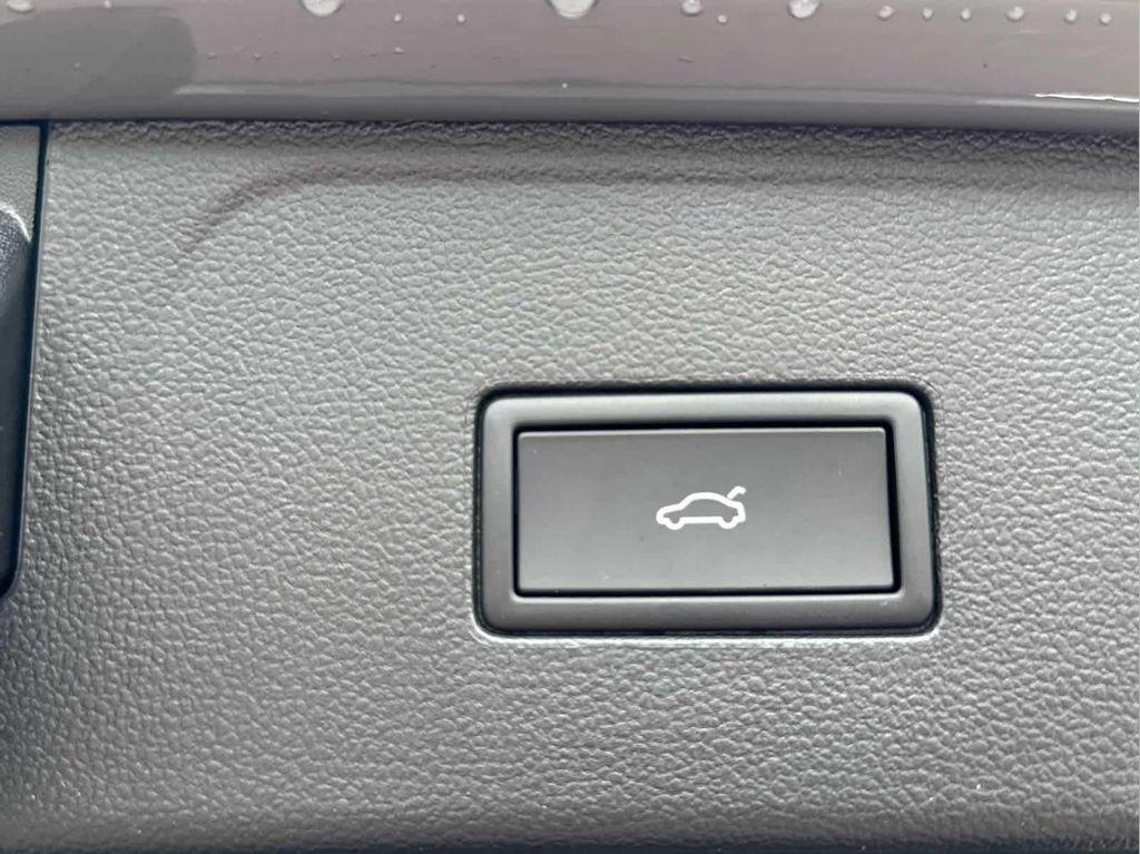 new 2025 Volkswagen Atlas car, priced at $46,612