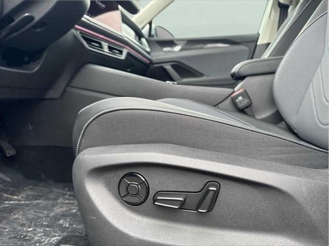 new 2025 Volkswagen Tiguan car, priced at $37,420