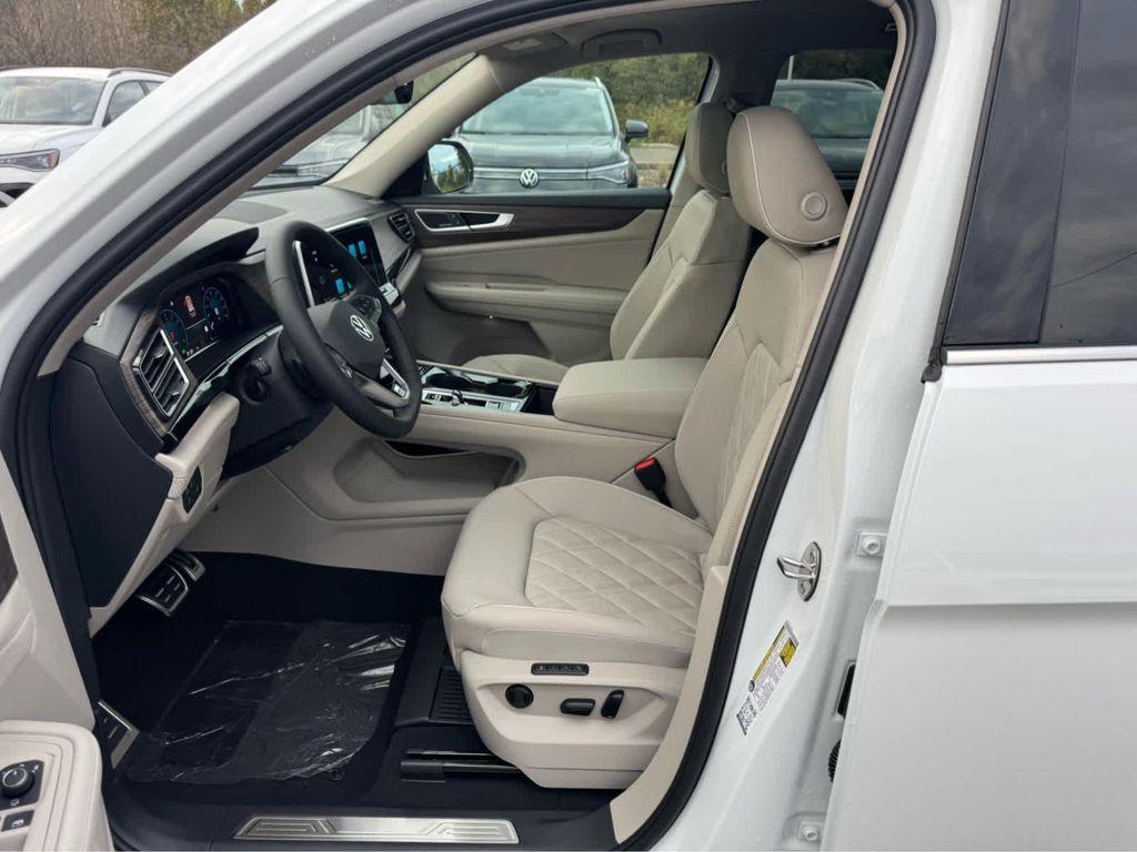 new 2026 Volkswagen Atlas car, priced at $57,171