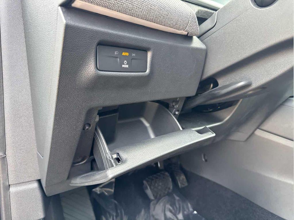 new 2025 Volkswagen Tiguan car, priced at $33,171