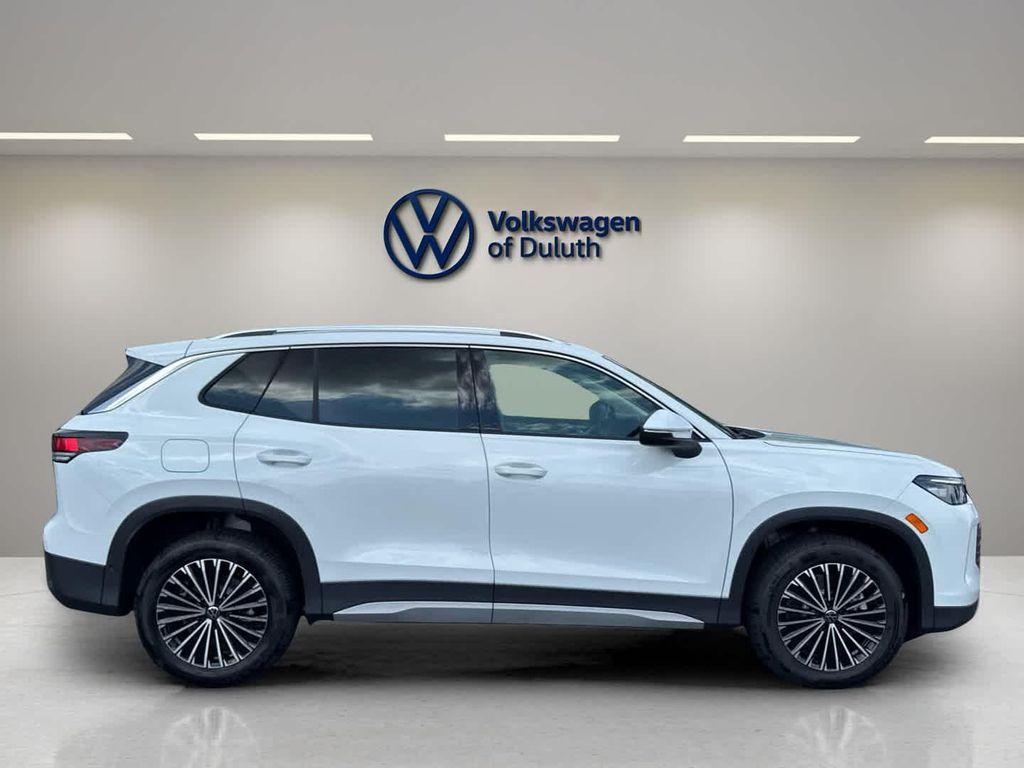 new 2025 Volkswagen Tiguan car, priced at $33,171
