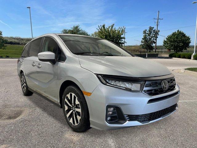 new 2025 Honda Odyssey car, priced at $43,670