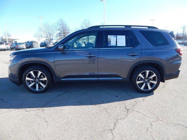 used 2023 Honda Pilot car, priced at $47,000