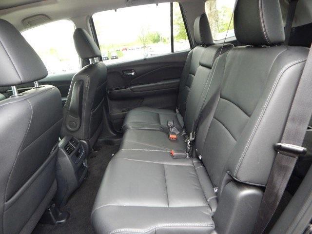 used 2022 Honda Pilot car, priced at $34,572