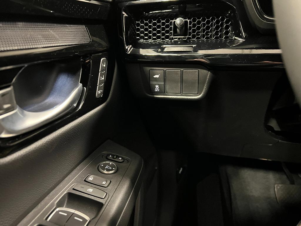 new 2025 Honda CR-V Hybrid car, priced at $42,950