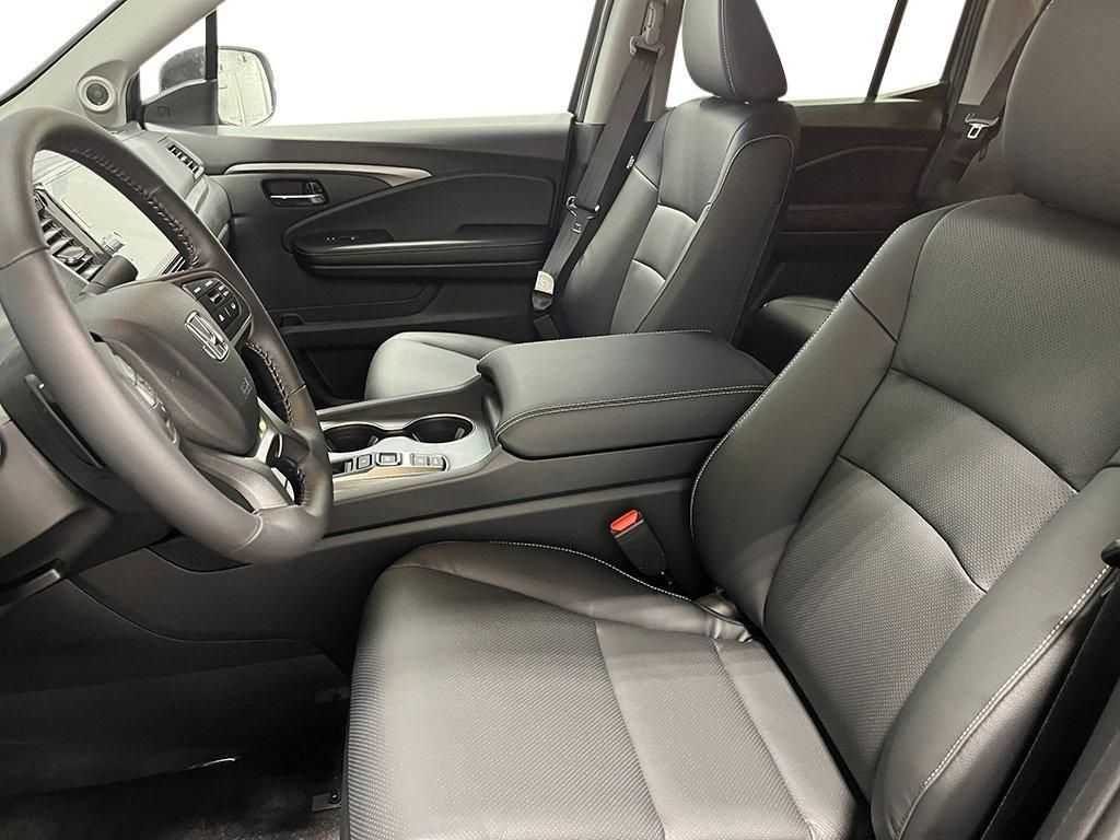 new 2025 Honda Ridgeline car, priced at $42,209