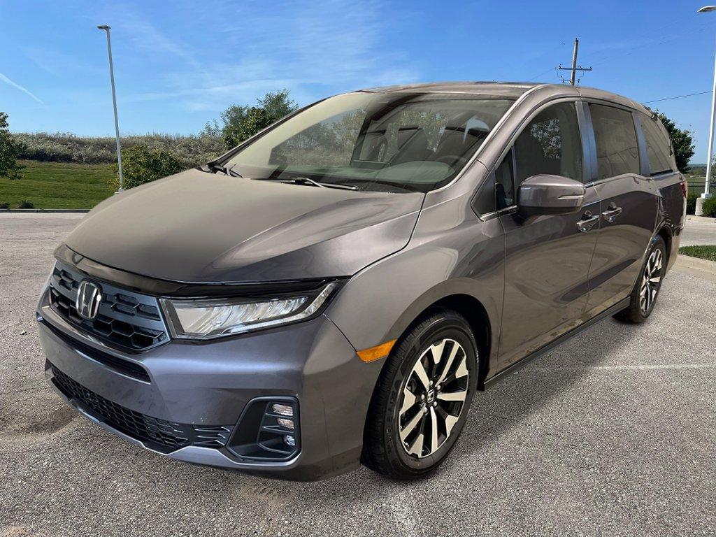 new 2026 Honda Odyssey car, priced at $44,290