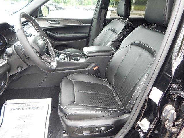 used 2024 Jeep Grand Cherokee L car, priced at $39,588