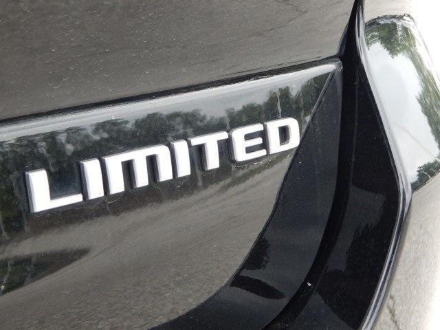 used 2024 Jeep Grand Cherokee L car, priced at $39,588
