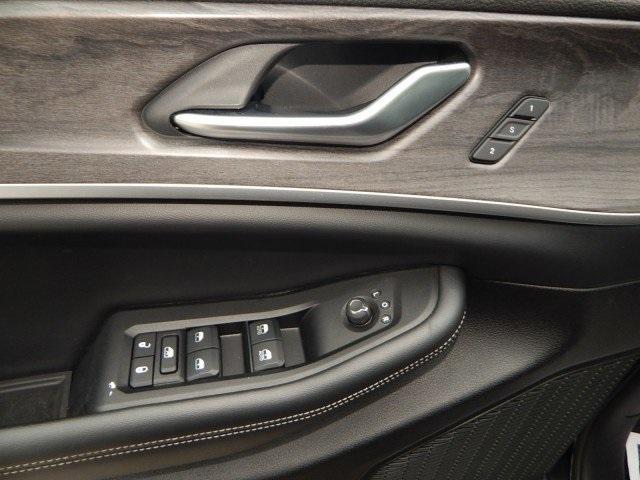 used 2024 Jeep Grand Cherokee L car, priced at $39,588