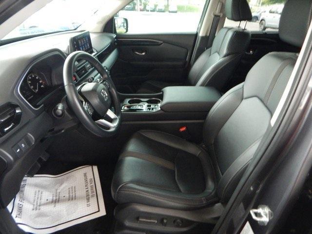 used 2025 Honda Pilot car, priced at $45,388
