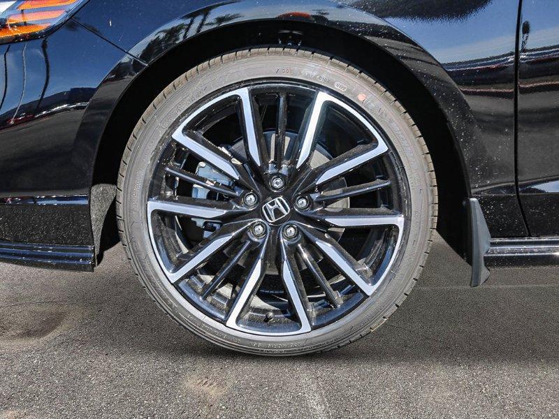 new 2025 Honda Accord Hybrid car, priced at $40,450