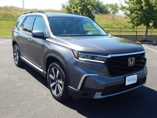 used 2025 Honda Pilot car, priced at $47,488