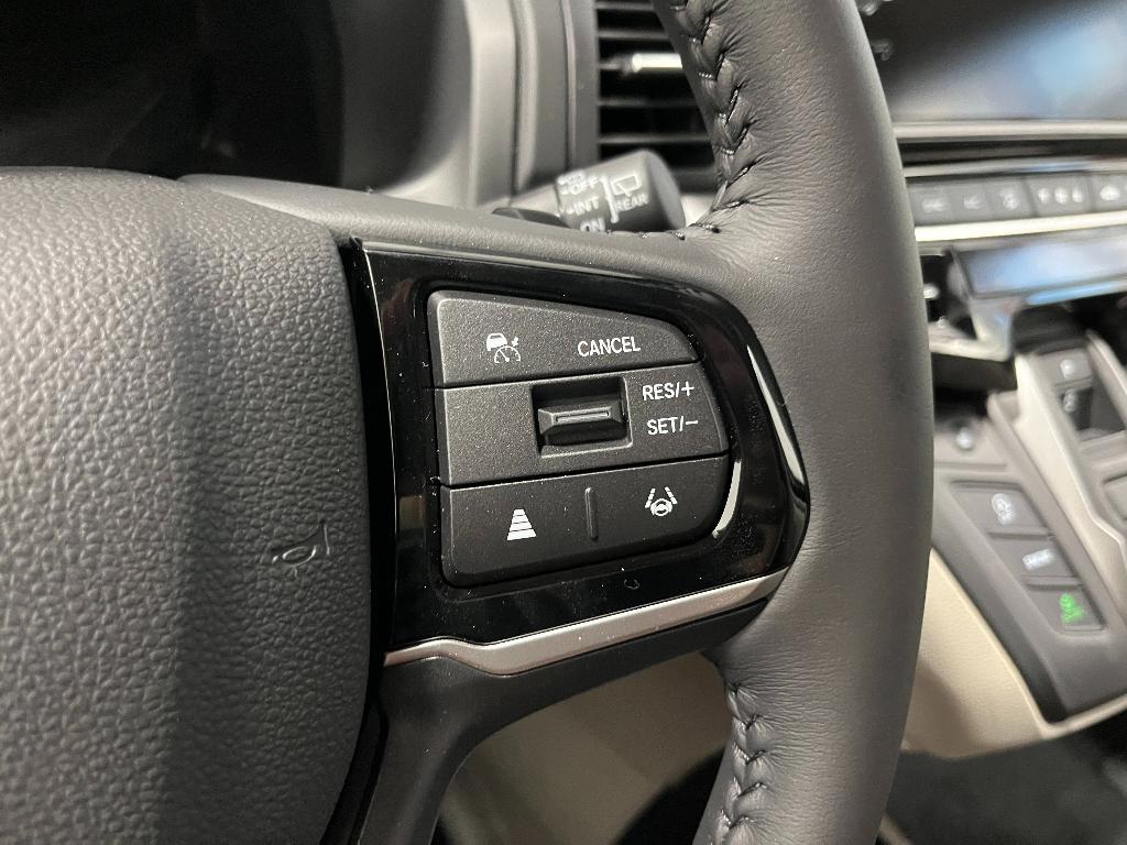 new 2025 Honda Odyssey car, priced at $44,125