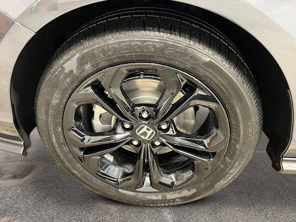 new 2025 Honda Accord car, priced at $31,710