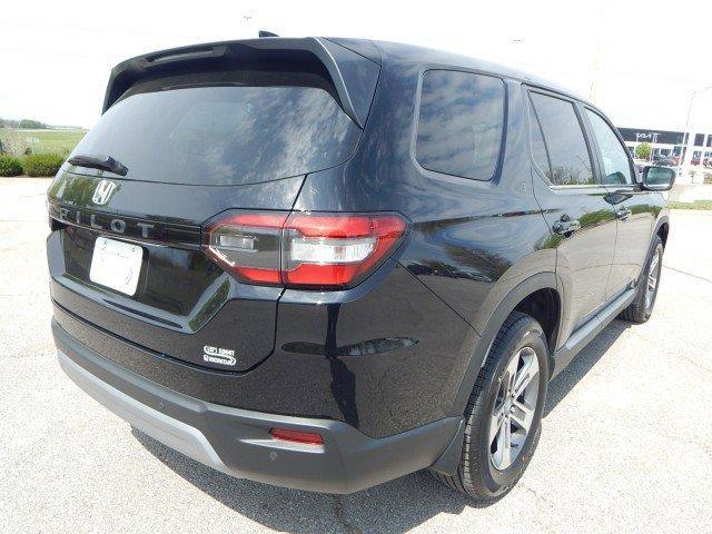 used 2023 Honda Pilot car, priced at $40,995