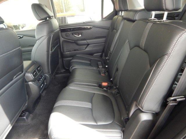 used 2023 Honda Pilot car, priced at $40,995