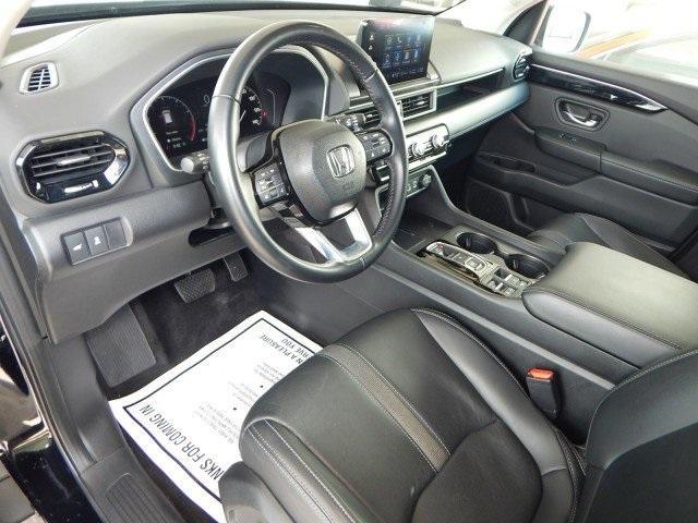 used 2023 Honda Pilot car, priced at $40,995