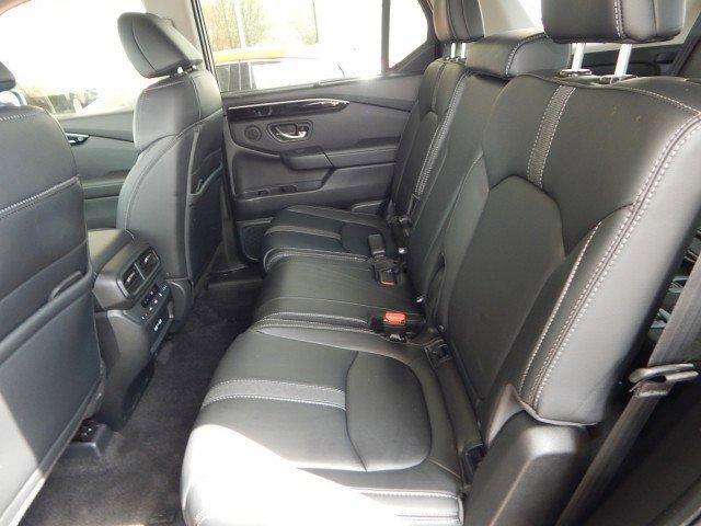 used 2023 Honda Pilot car, priced at $40,995