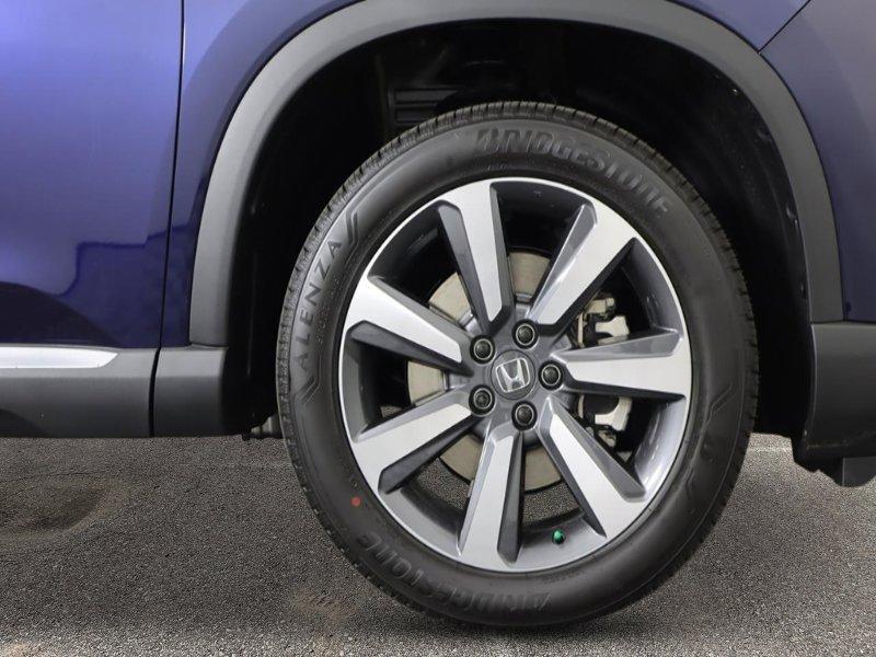 new 2025 Honda Pilot car, priced at $56,250