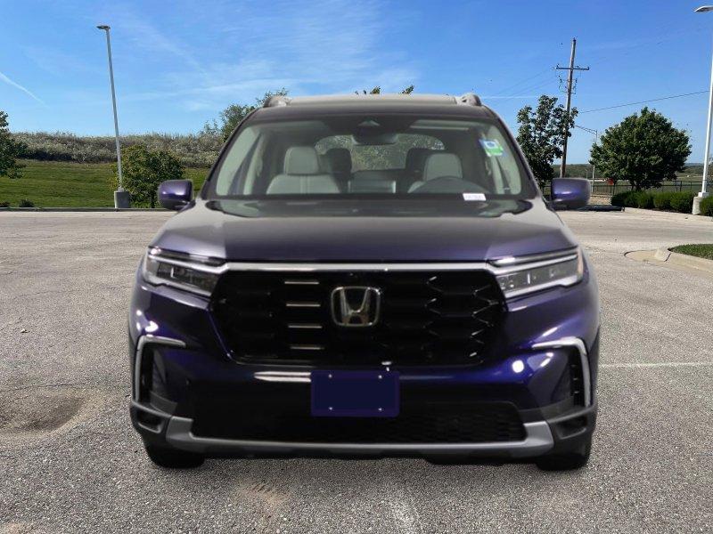new 2025 Honda Pilot car, priced at $56,250