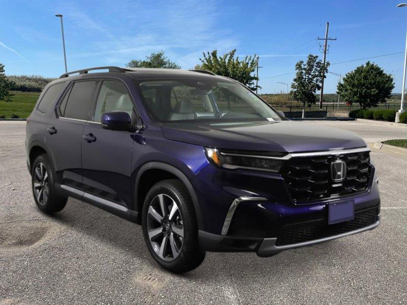new 2025 Honda Pilot car, priced at $56,250