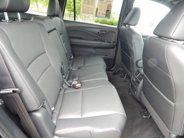 used 2022 Honda Passport car, priced at $33,995