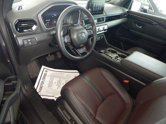 used 2025 Honda Pilot car, priced at $52,895