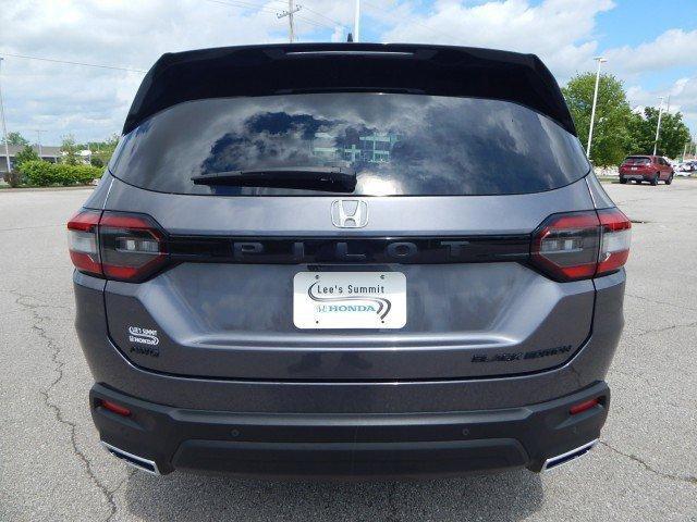used 2025 Honda Pilot car, priced at $52,895