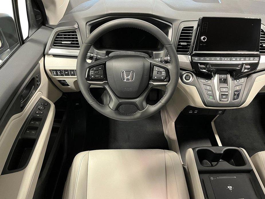 new 2025 Honda Odyssey car, priced at $42,270