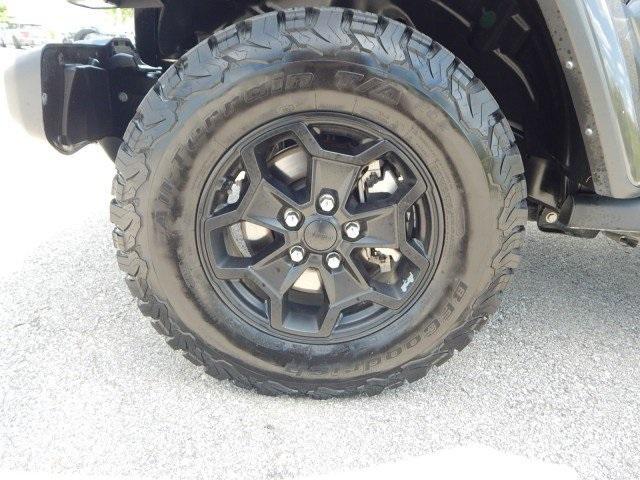 used 2022 Jeep Gladiator car, priced at $32,788
