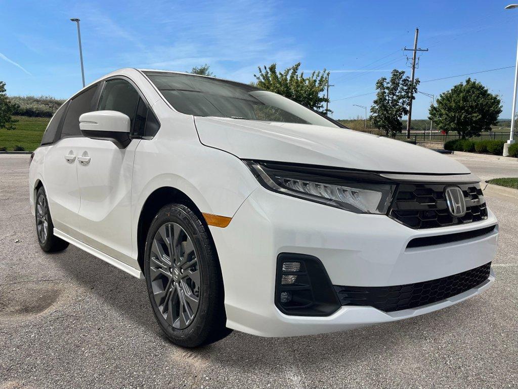 new 2025 Honda Odyssey car, priced at $47,315