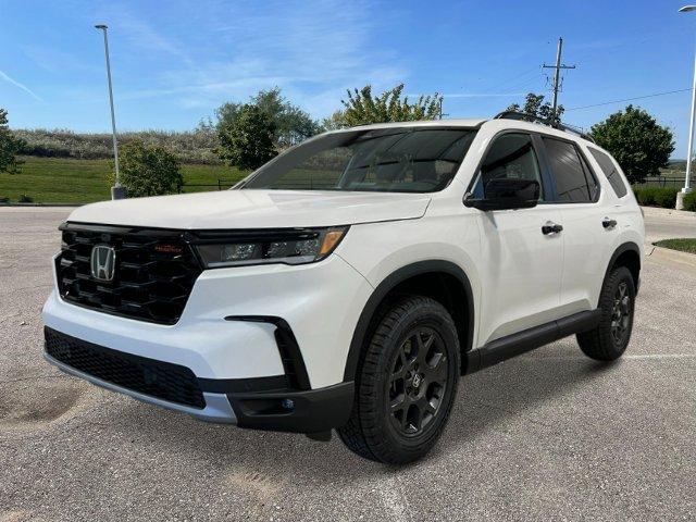 new 2025 Honda Pilot car, priced at $48,850