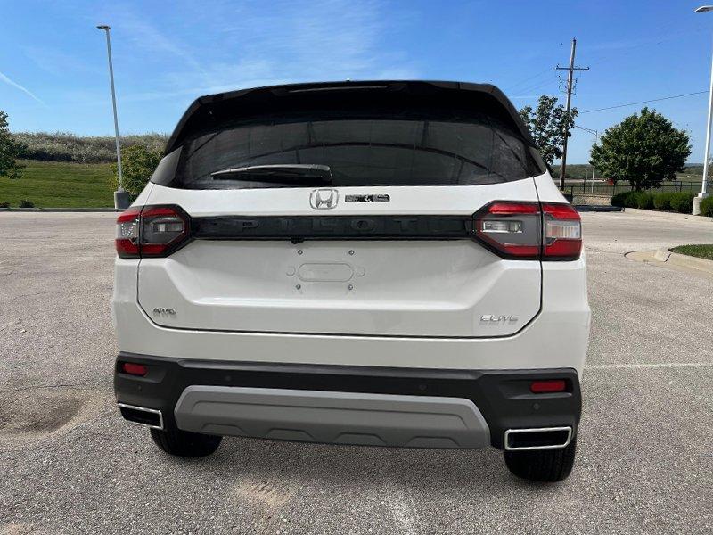 new 2025 Honda Pilot car, priced at $54,985