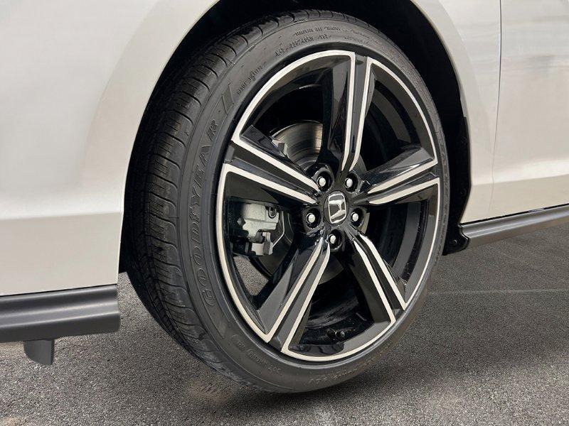 new 2025 Honda Accord Hybrid car, priced at $35,260