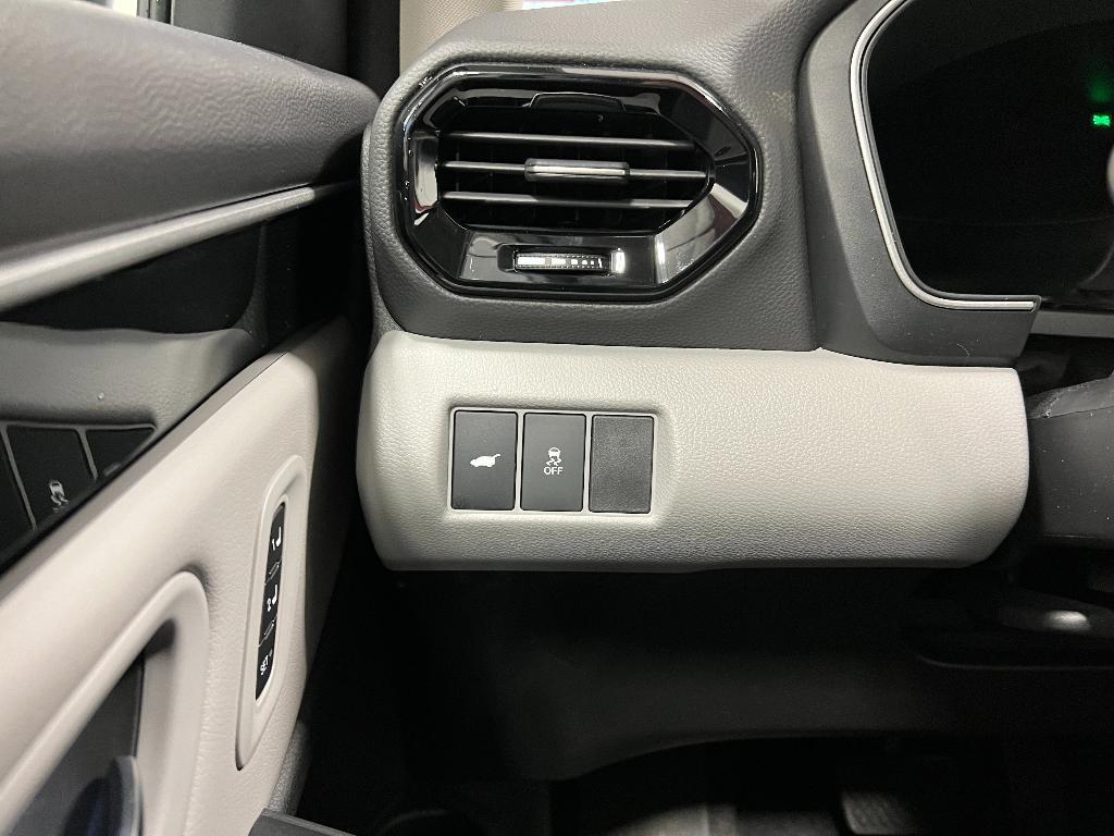 new 2025 Honda Pilot car, priced at $53,225
