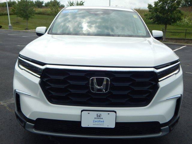 used 2025 Honda Pilot car, priced at $46,998