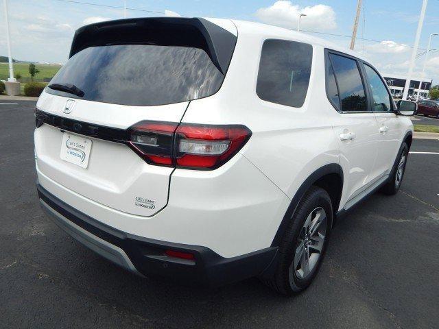 used 2025 Honda Pilot car, priced at $46,998