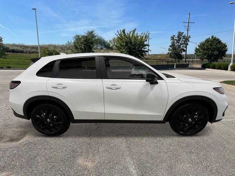 new 2025 Honda HR-V car, priced at $28,305