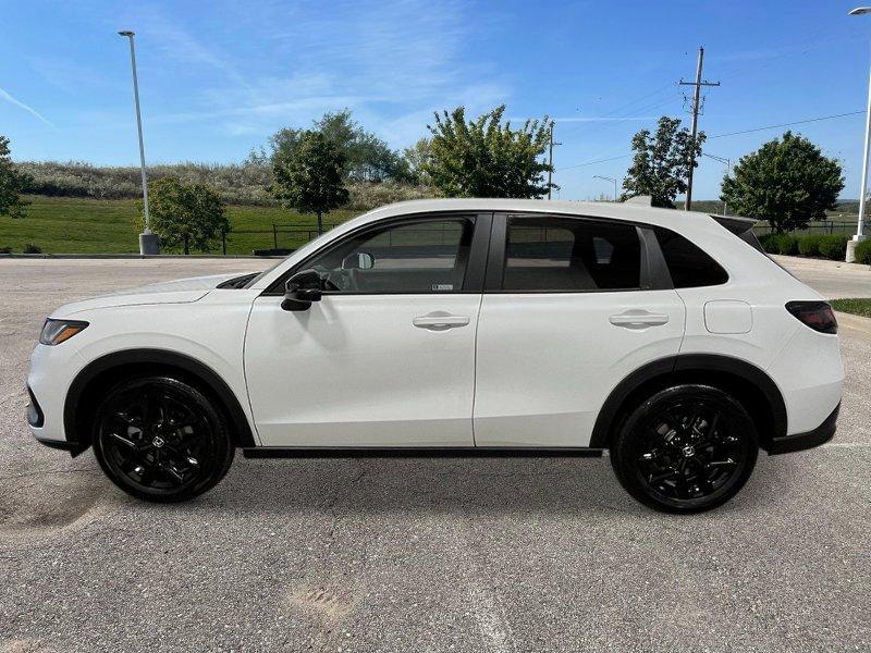 new 2025 Honda HR-V car, priced at $28,305