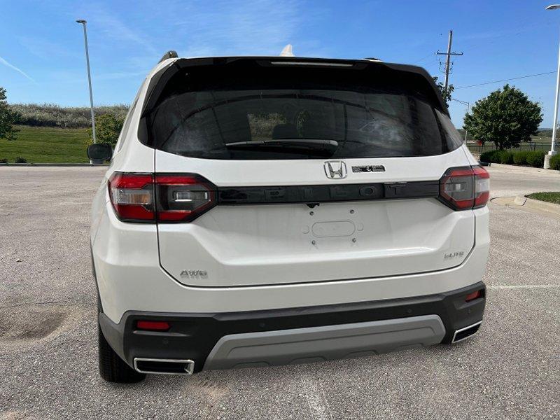 new 2025 Honda Pilot car, priced at $54,985