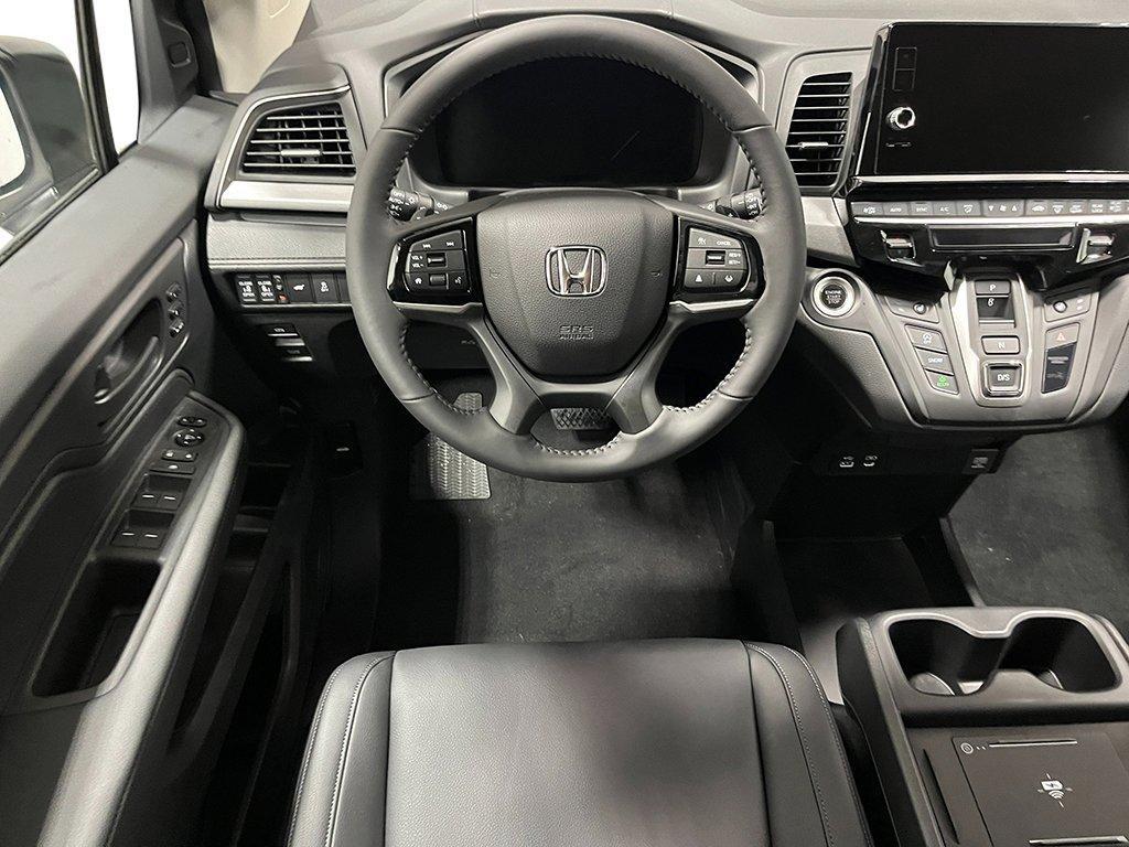 new 2026 Honda Odyssey car, priced at $44,885
