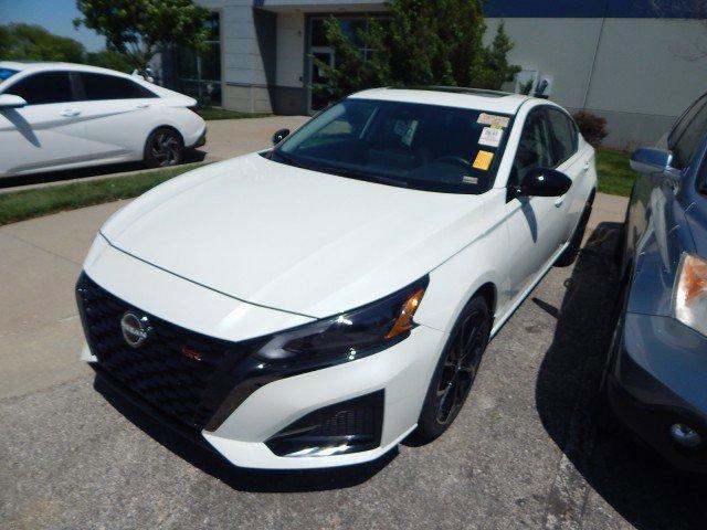 used 2023 Nissan Altima car, priced at $26,459