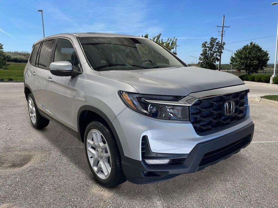 new 2025 Honda Passport car, priced at $43,295