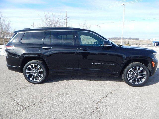 used 2021 Jeep Grand Cherokee L car, priced at $38,998