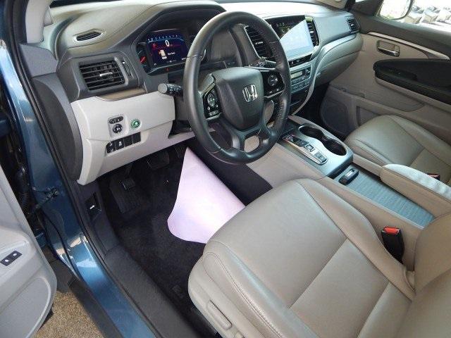used 2022 Honda Pilot car, priced at $32,998
