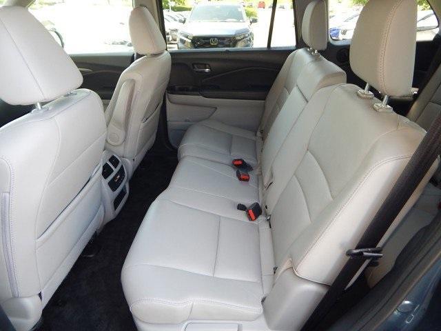 used 2022 Honda Pilot car, priced at $32,998
